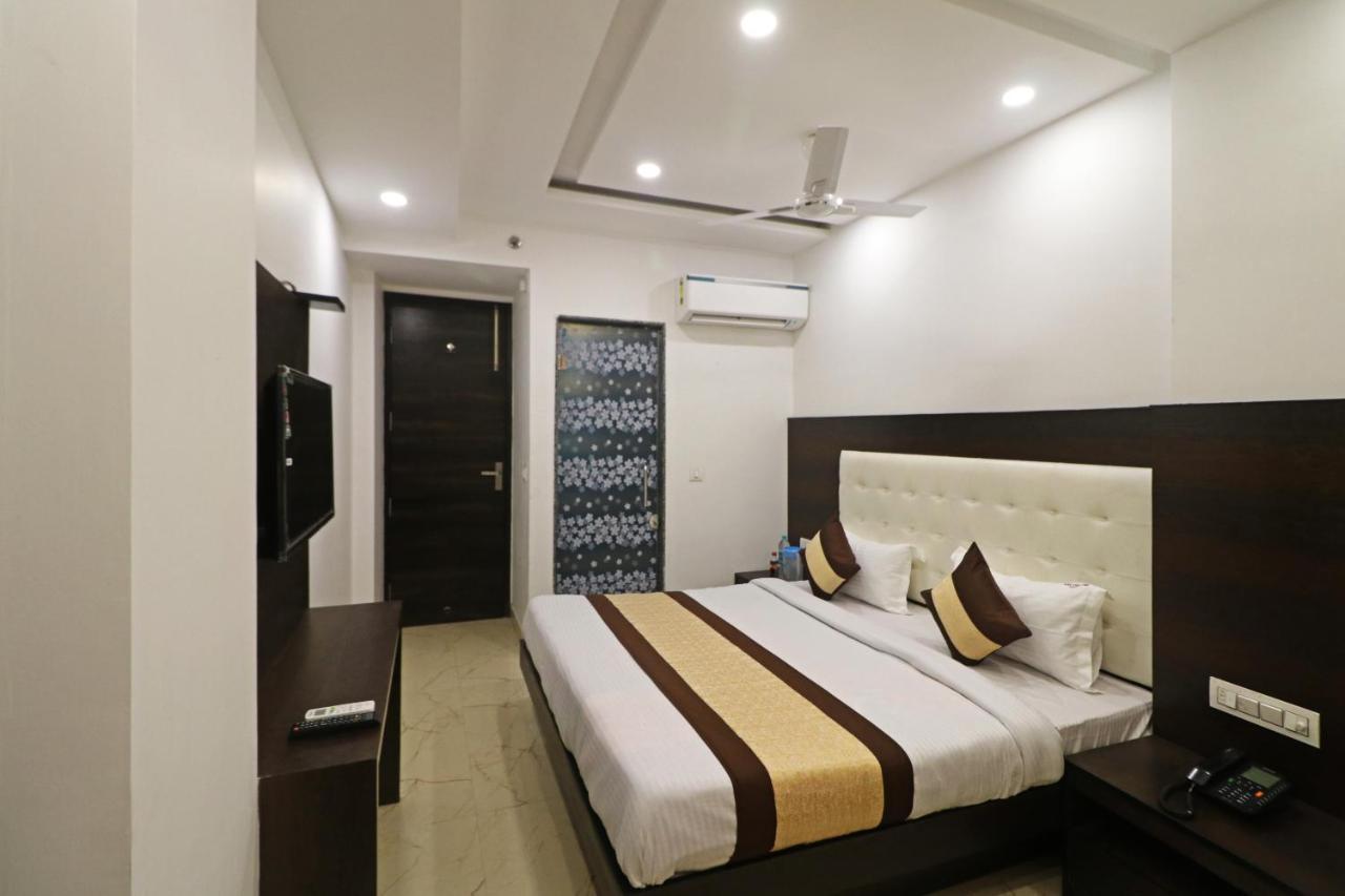 Silver Shine New Delhi - Comfort Stay Exterior foto